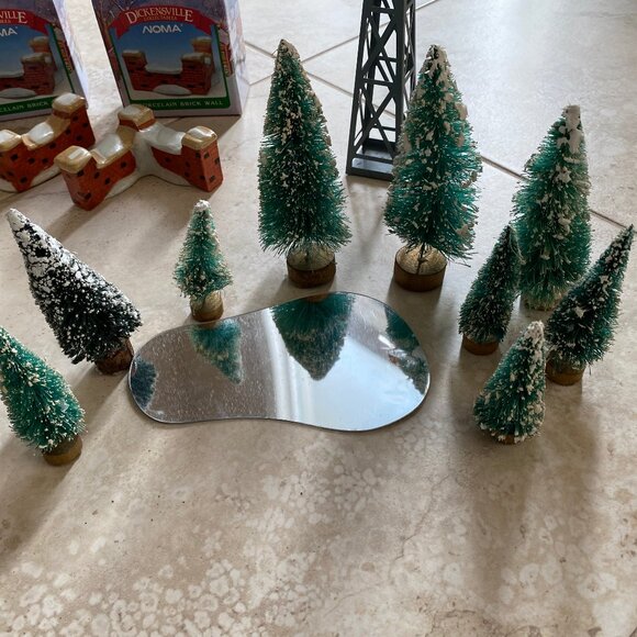 Christmas Village Misc. Pieces, Dept. 56, Lemax - Picture 5 of 7